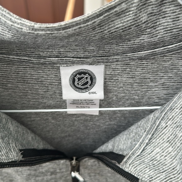 Pittsburgh Penguins quarterzip - Picture 2 of 7